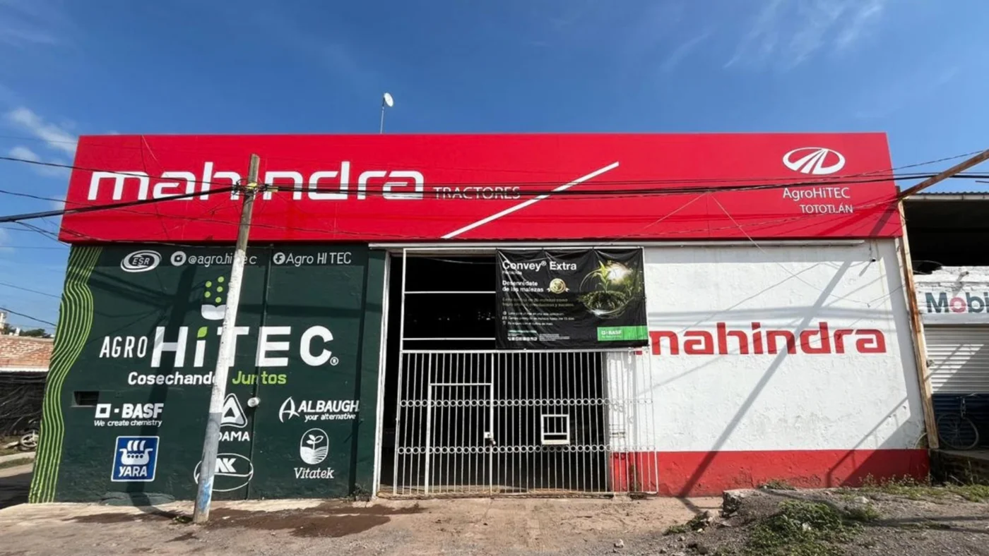 Fotografía original de instalaciones AgroHiTEC